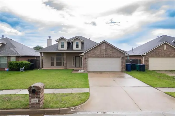 2213 NW 157th Street, Edmond, OK 73013
