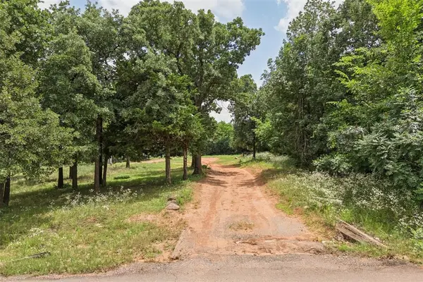Address Withheld By Seller, Harrah, OK 73045
