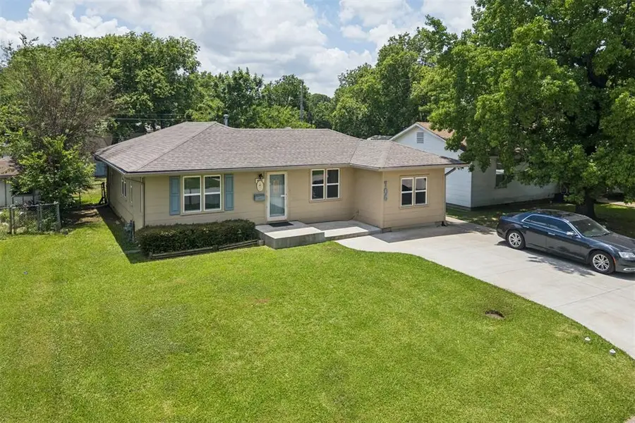 706 Elizabeth Drive, Ardmore, OK 73401 - #3