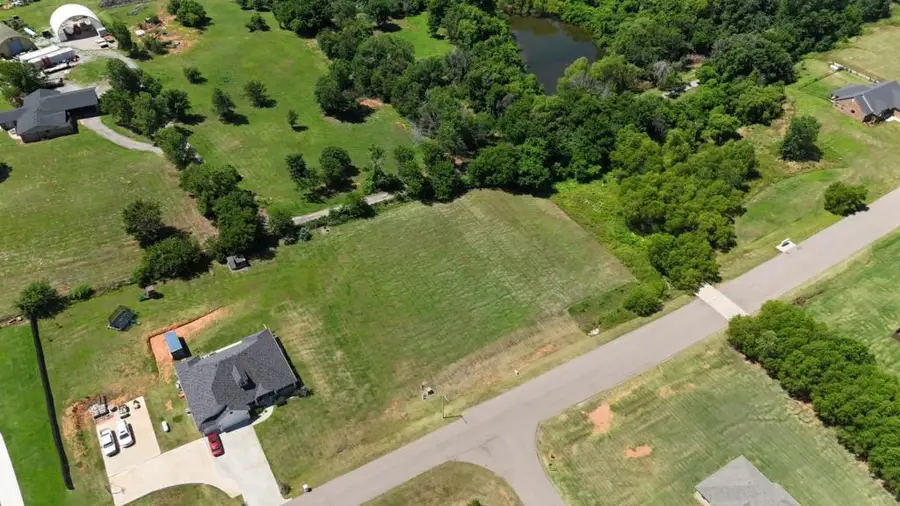 700 Windmill Avenue, Blanchard, OK 73010 - #2