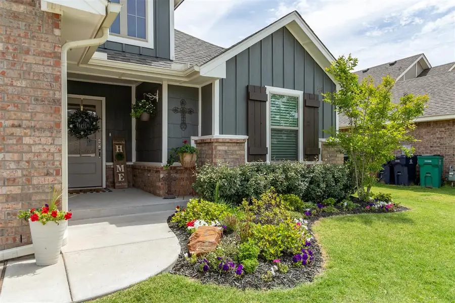 9304 NW 89th Street, Yukon, OK 73099 - #2