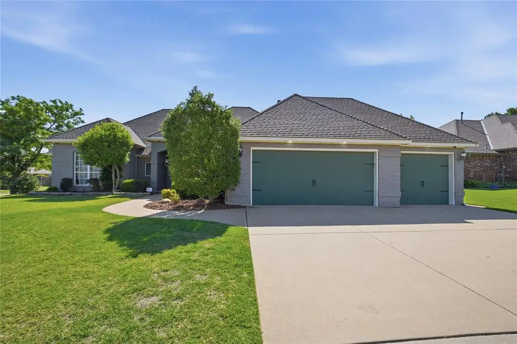 10412 Whitechapel Street, Oklahoma City, OK 73162 - #1