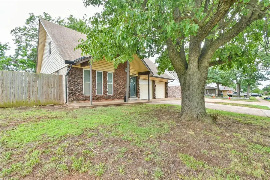 3900 Overland Drive, Del City, OK 73115 - #2