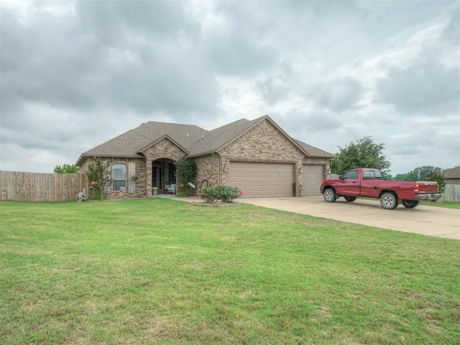 1112 Ella Drive, Tuttle, OK 73089 - #2