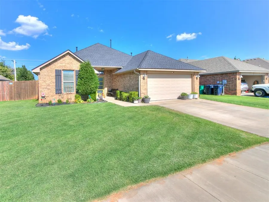 8912 Stacy Lynn Lane, Yukon, OK 73099 - #2
