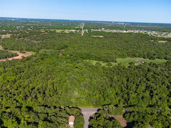 660 Simpson Lane, Edmond, OK 73034