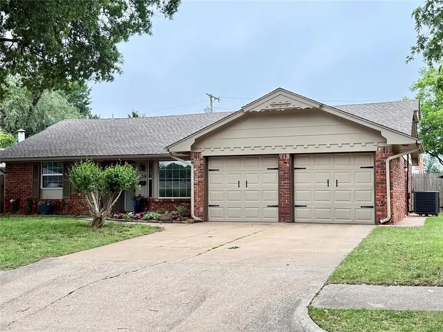 534 E 28th Street, Edmond, OK 73013 - #2