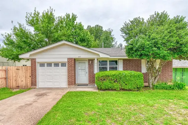 203 S 5th Street, Noble, OK 73068