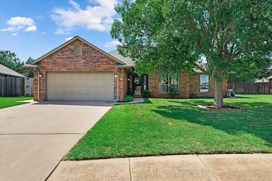 21677 Long Trail, Edmond, OK 73012 - #2