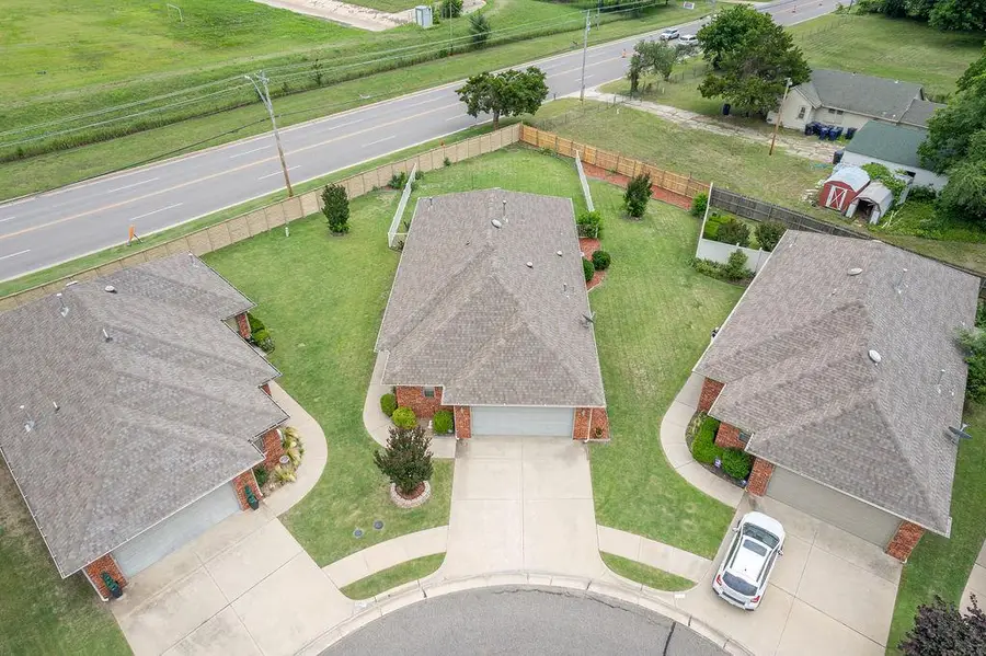 4 SW 92nd Place, Oklahoma City, OK 73139 - #2