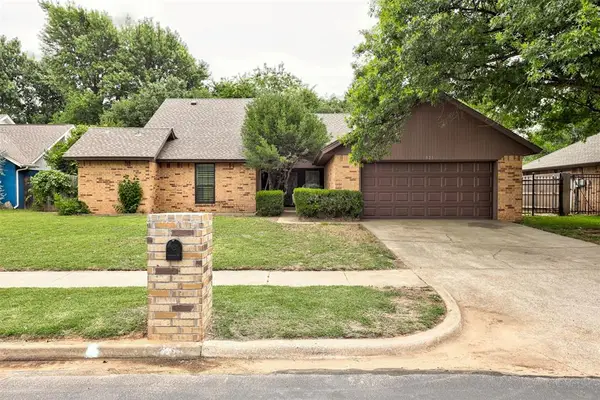 421 Golden Oaks Drive, Norman, OK 73072