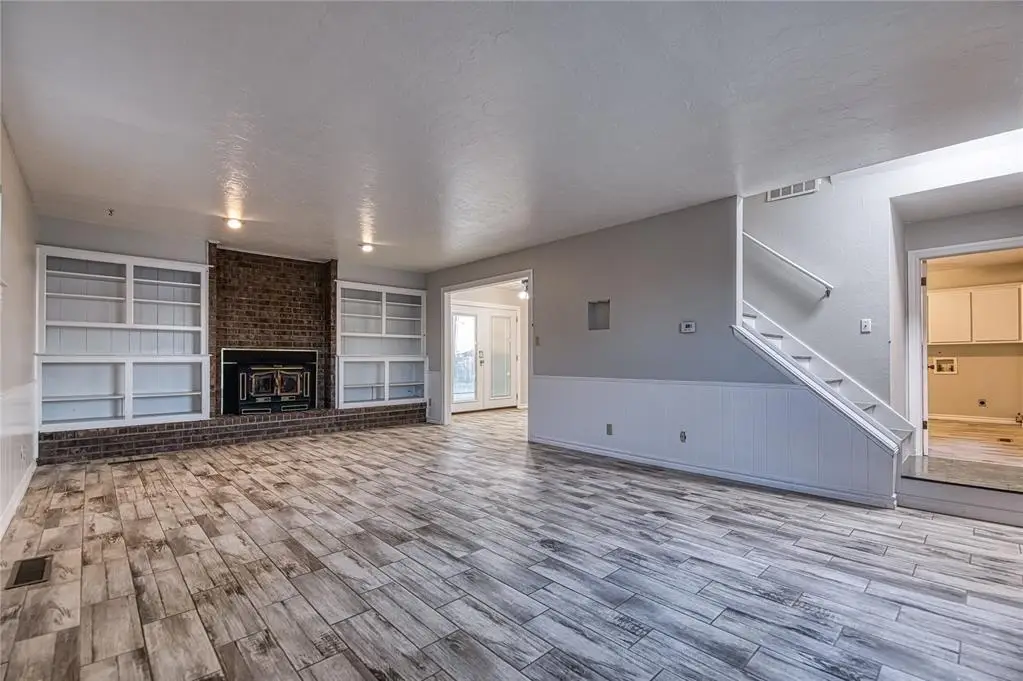 1118 Camelot Drive, Clinton, OK 73601 - #1