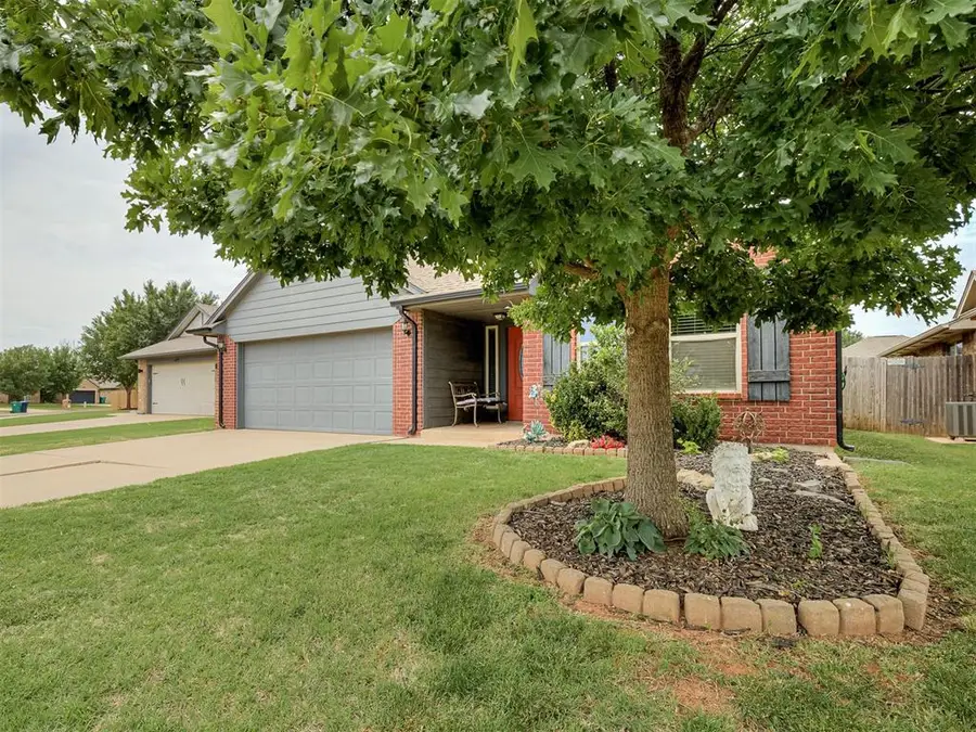 17537 Red Tailed Hawk Way, Edmond, OK 73012 - #3