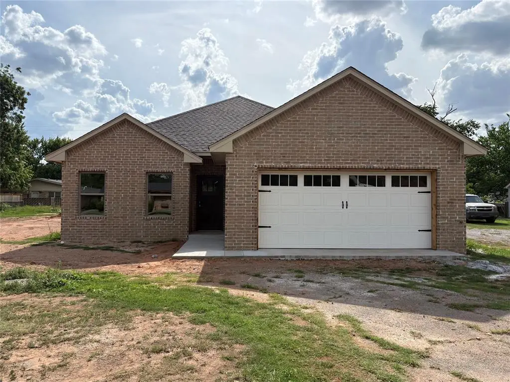 411 N Broadway Street, Hobart, OK 73651 - #1