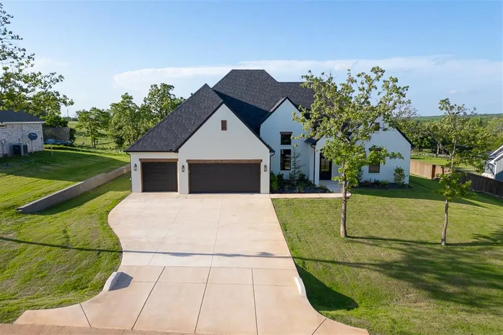 3072 Road Runner Court, Guthrie, OK 73044 - #1