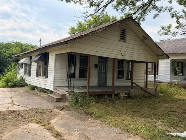 612 S Wewoka Avenue, Wewoka, OK 74884
