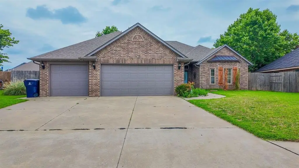 9109 NW 81st Street, Yukon, OK 73099 - #1