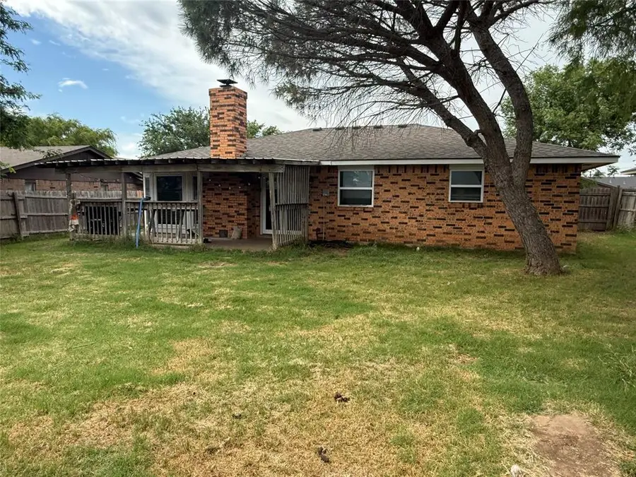 6410 SW Atterbury Drive, Lawton, OK 73505 - #2