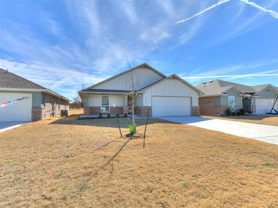 20648 Brush Creek Boulevard, Harrah, OK 73045 - #3