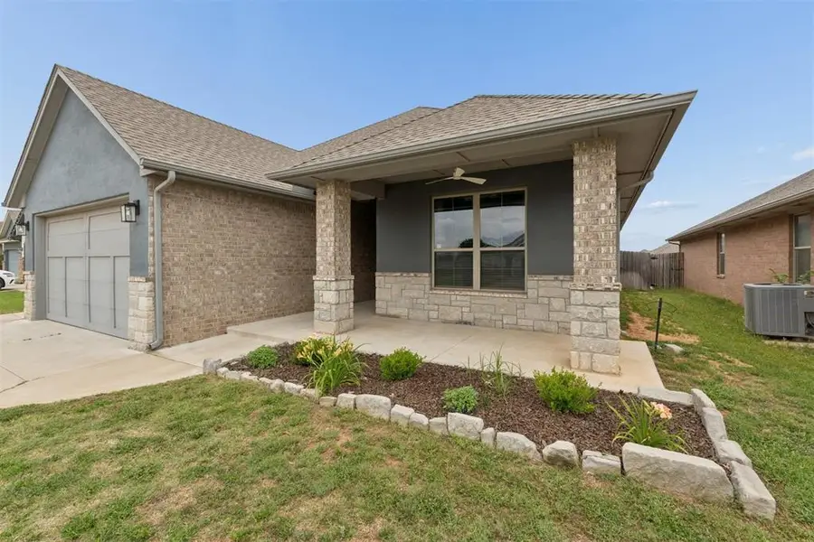 2409 Fallview Drive, Edmond, OK 73034 - #3