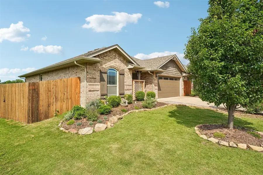 4312 Eagle Cliff Drive, Norman, OK 73072 - #3