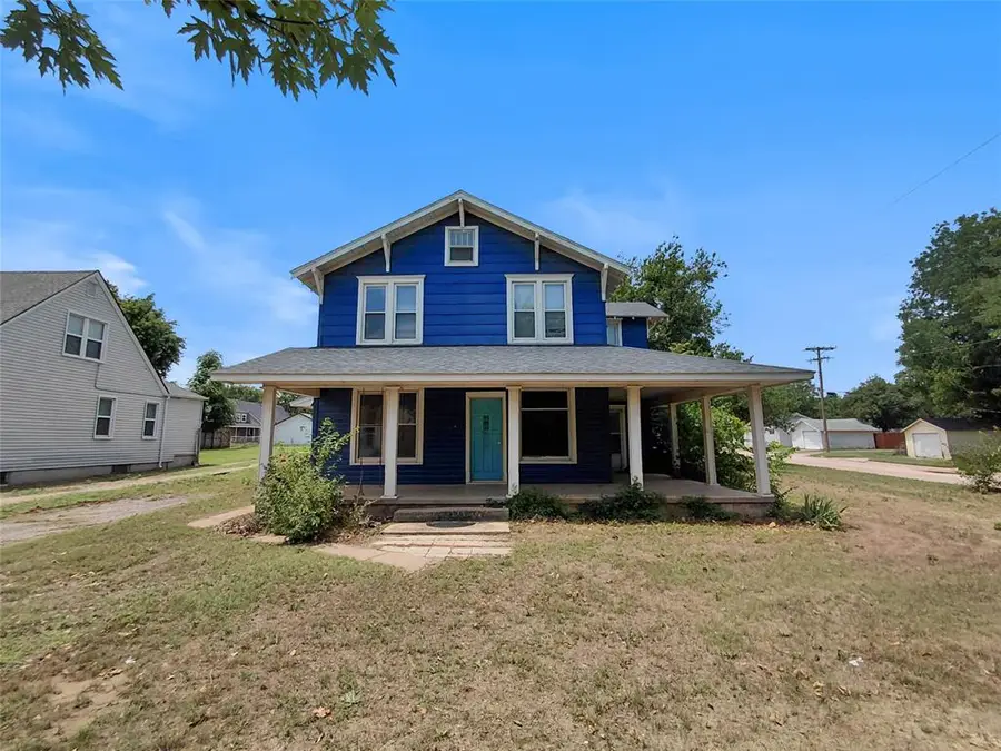502 S 7th Street, Kingfisher, OK 73750 - #2