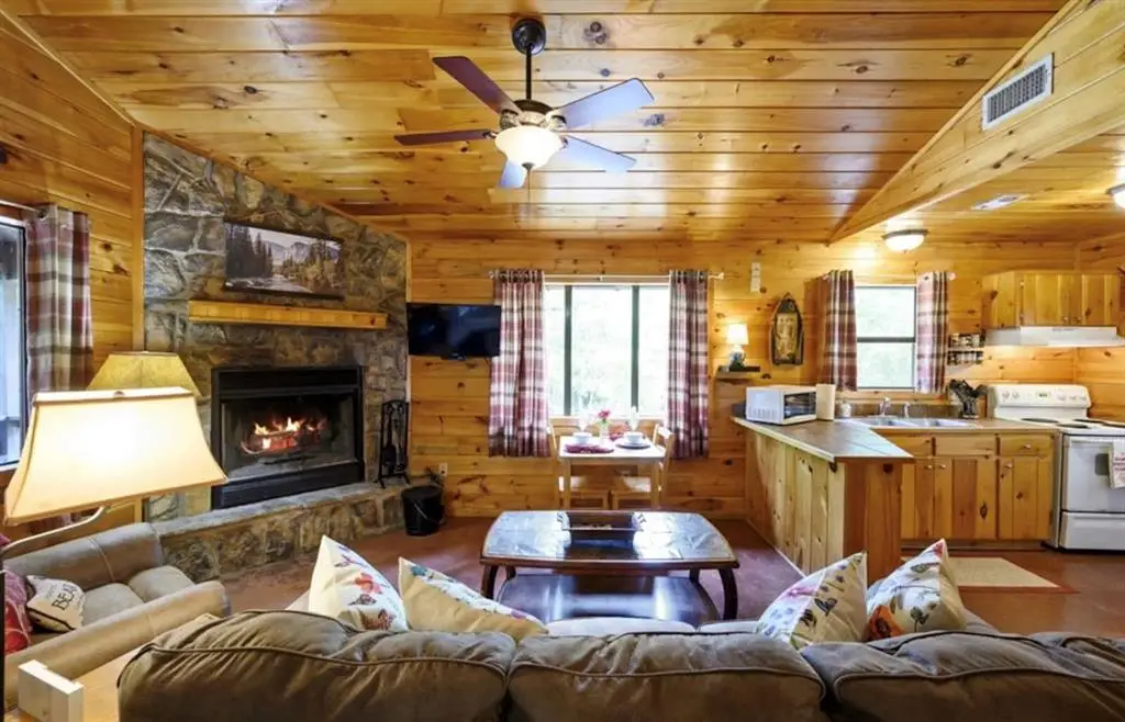 288 Split Shot Circle, Broken Bow, OK 74728 - #1