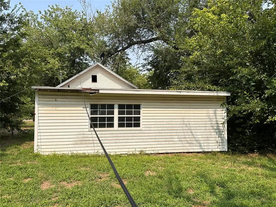 1105 N Minnesota Avenue, Shawnee, OK 74801 - #2