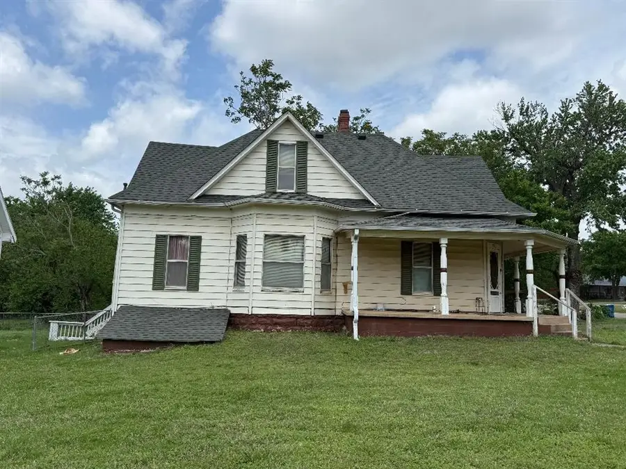 523 Bennett Boulevard, Chandler, OK 74834 - #2