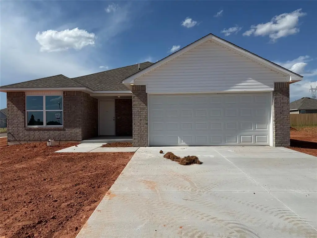 1205 E Stallion Lane, Mustang, OK 73064 - #1