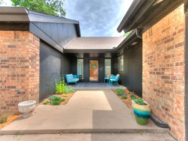 912 Stonehenge Drive, Edmond, OK 73034