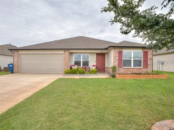 1329 S Rae Drive, Mustang, OK 73064