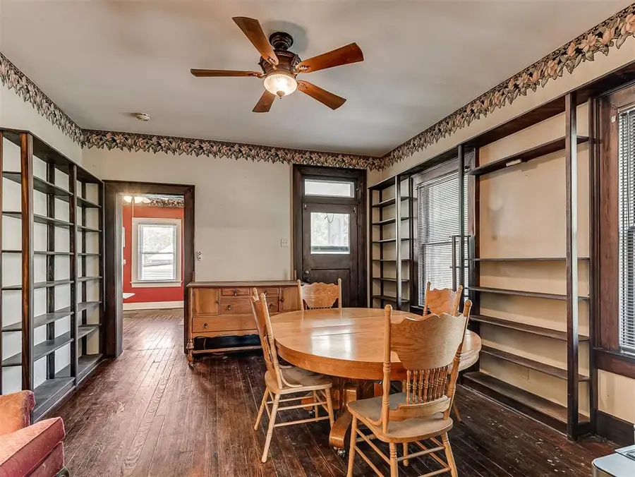 202 S Roberts Avenue, El Reno, OK 73036 - #3