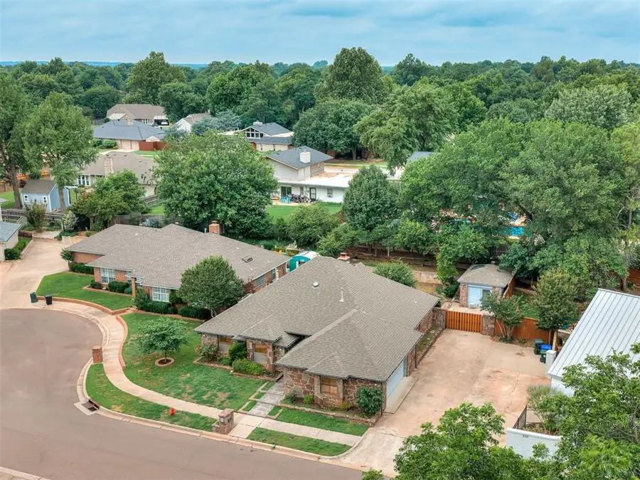 3609 Hampton Court, Norman, OK 73072 - #2
