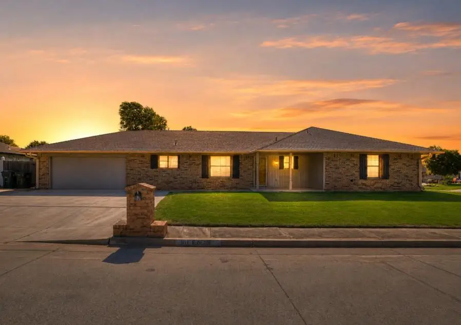 101 E Meade, Yukon, OK 73099 - #1