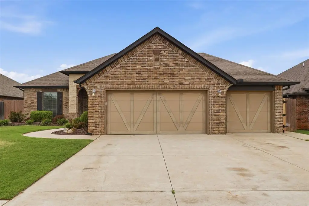 4520 Mccann Avenue, Mustang, OK 73064 - #1