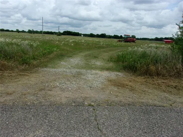 9000 NS 3510 Road, Prague, OK 74864