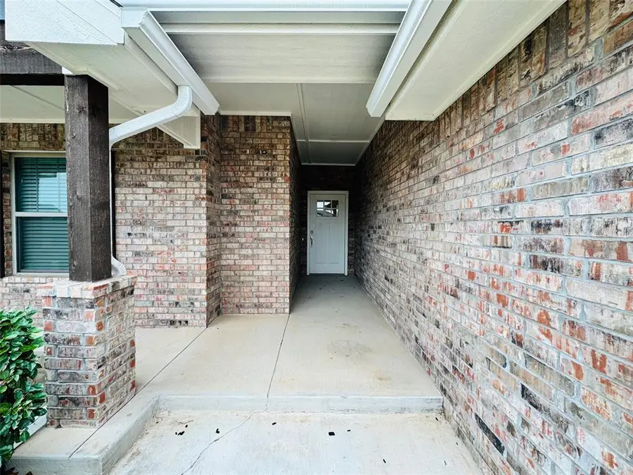 8332 Rainier Street, Edmond, OK 73034 - #2