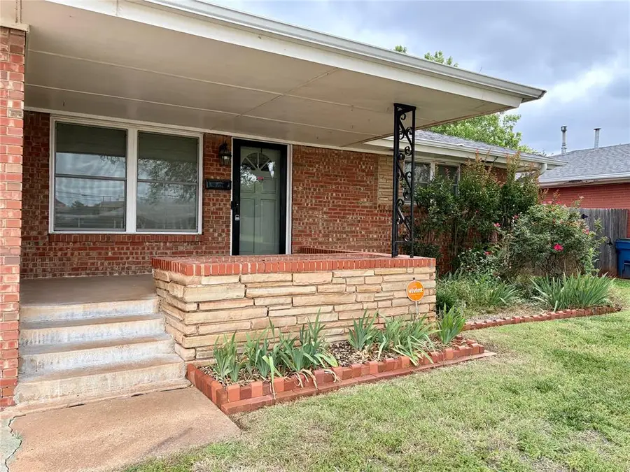 415 W Curtis Drive, Midwest City, OK 73110 - #3