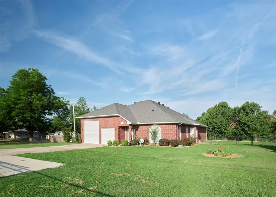 10513 S Santa Fe Avenue, Oklahoma City, OK 73170 - #2