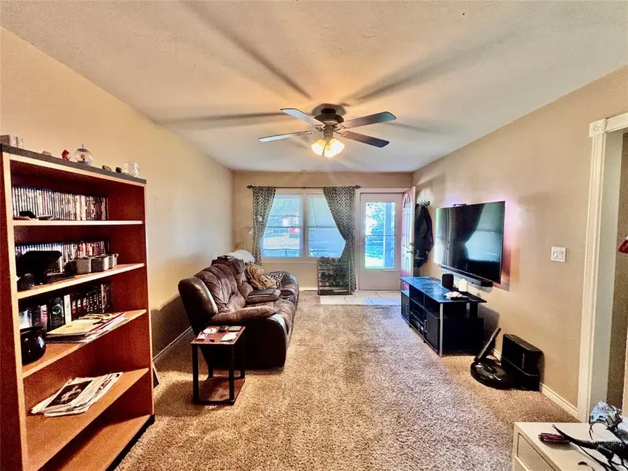 1805 N Willard Street, Altus, OK 73521 - #3