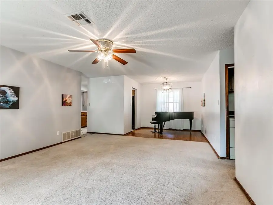 1527 Pecan Avenue, Norman, OK 73072 - #3