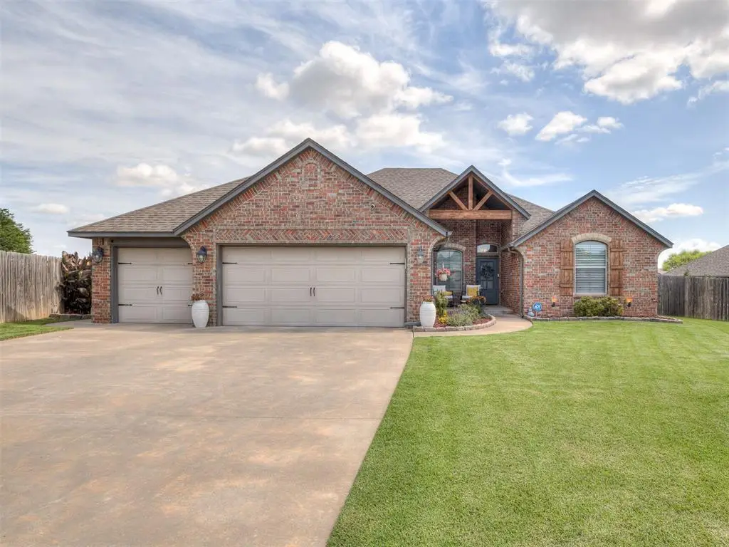 11833 SW 26th Terrace, Yukon, OK 73099 - #1