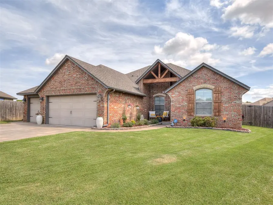 11833 SW 26th Terrace, Yukon, OK 73099 - #2