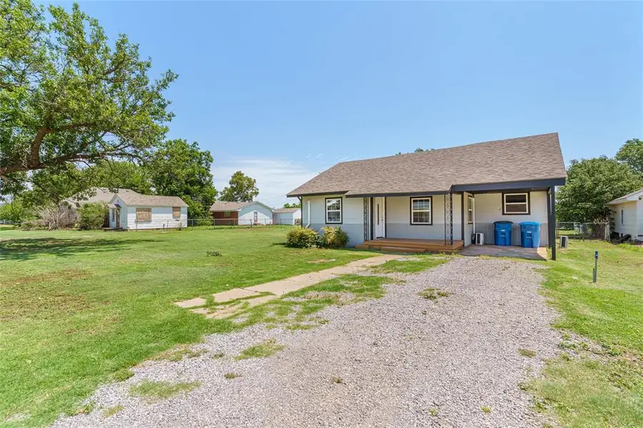 209 S Linwood Street, Cordell, OK 73632 - #3