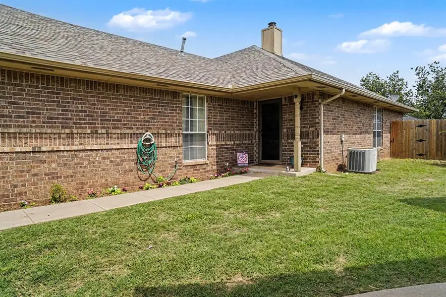 4306 S Olie Avenue, Oklahoma City, OK 73109 - #2