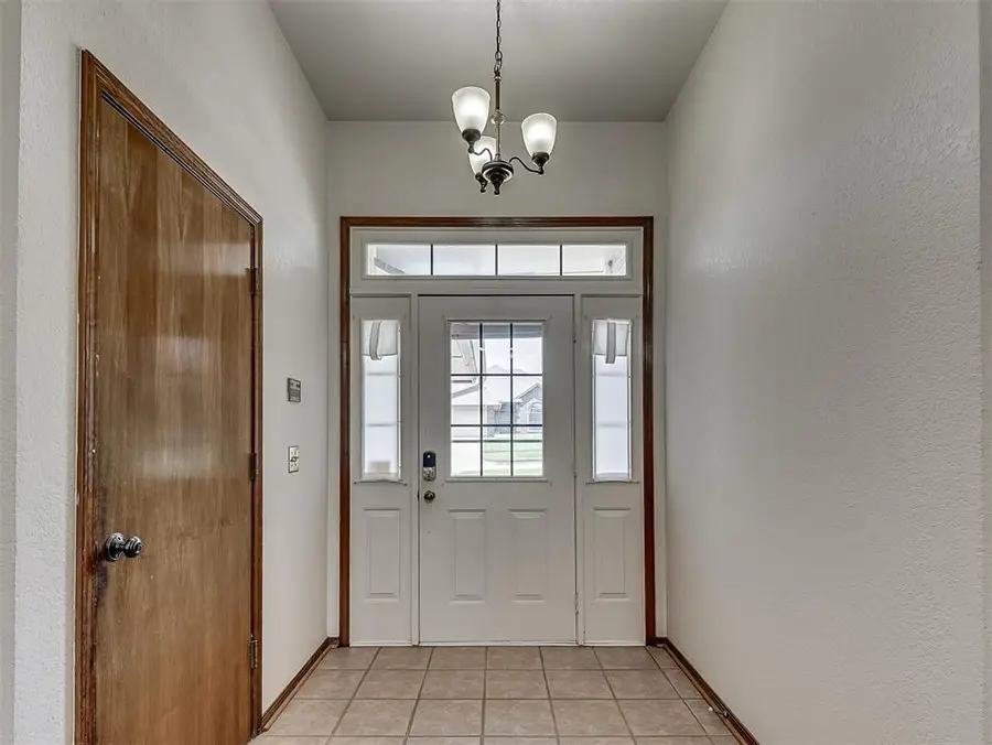 1500 NE 10th Street, Moore, OK 73160 - #2