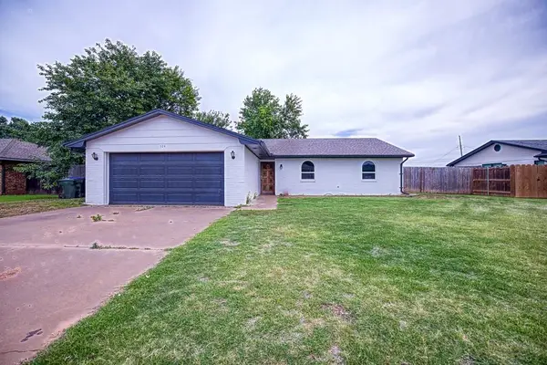 524 Skyview Drive, Watonga, OK 73772