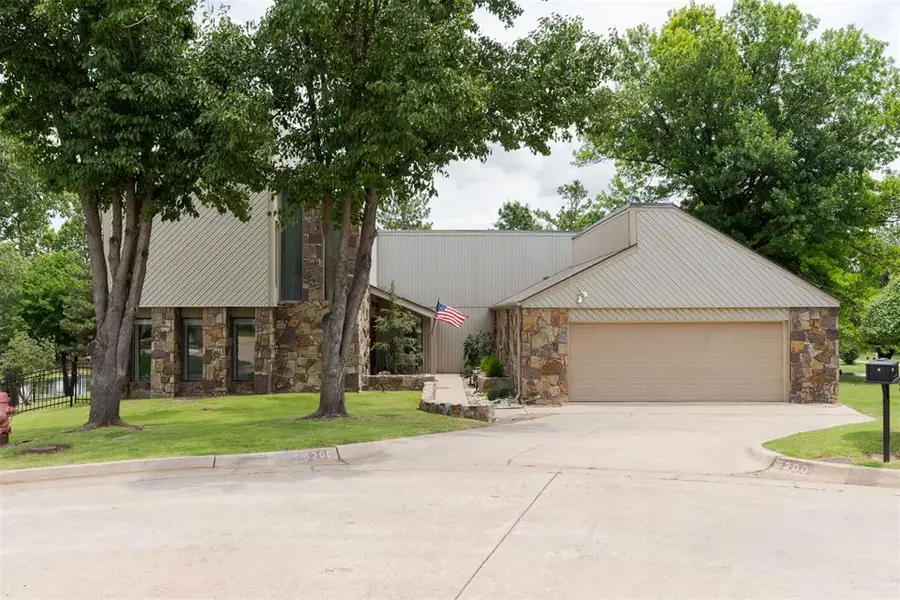6200 Olde Harwick Circle, Oklahoma City, OK 73162 - #3