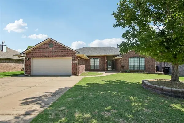 316 SE 33rd Street, Moore, OK 73160